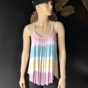 Multi-color Tidied Tank